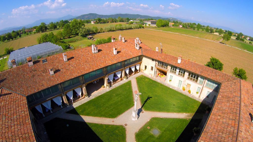 Corte Breda, Agriturismo Bed&Breakfast Chiari Exterior foto
