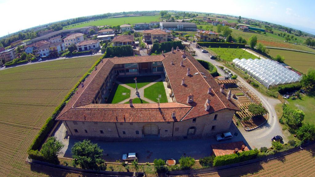 Corte Breda, Agriturismo Bed&Breakfast Chiari Exterior foto