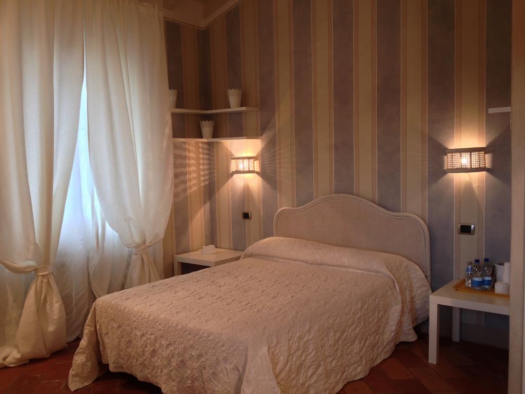 Corte Breda, Agriturismo Bed&Breakfast Chiari Habitación foto
