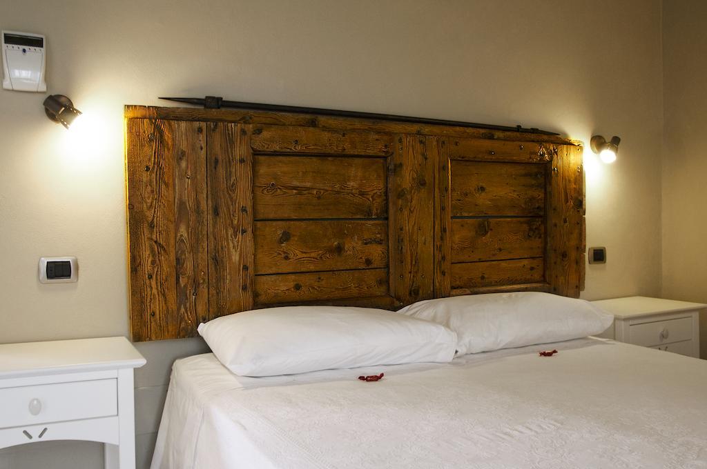 Corte Breda, Agriturismo Bed&Breakfast Chiari Habitación foto